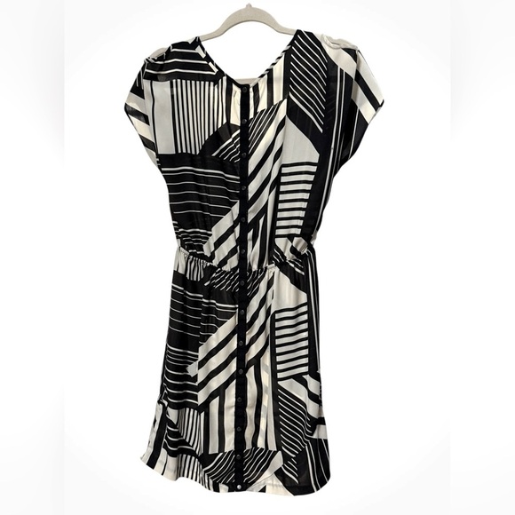 Urban Outfitters Silence + Noise Women's M Black Tan Mini Dress Cold Shoulder - Picture 14 of 15